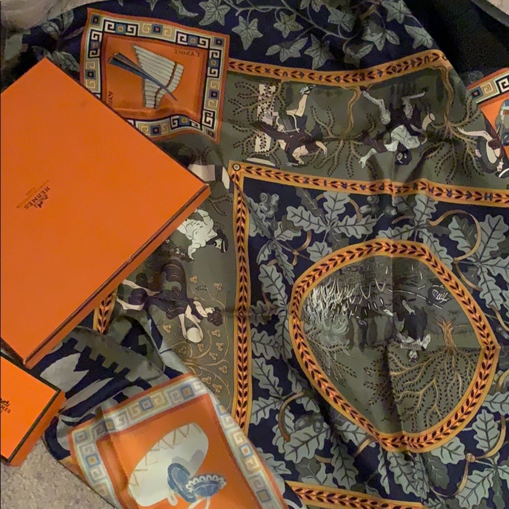 Hermès 100 💯 silk made in 🇫🇷